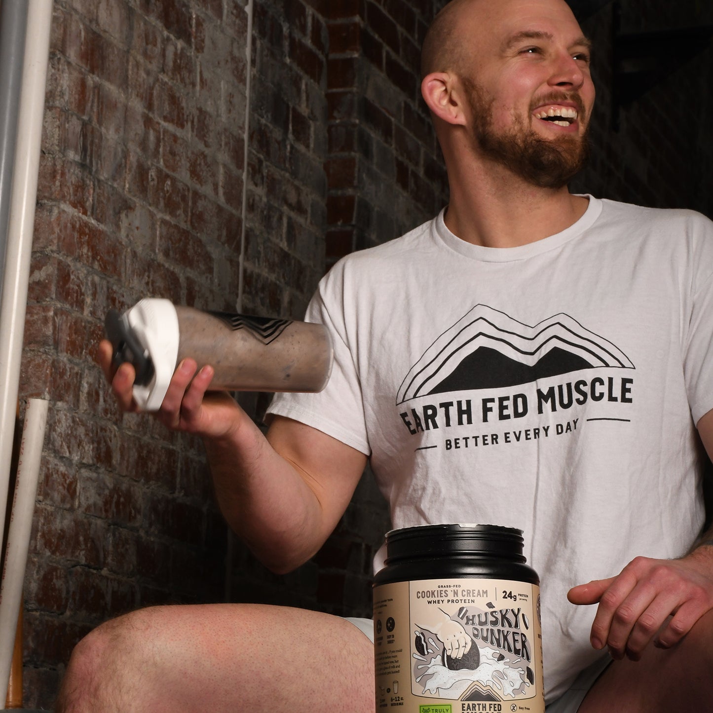 Husky Dunker Cookies 'n Cream Grass-Fed Whey Protein