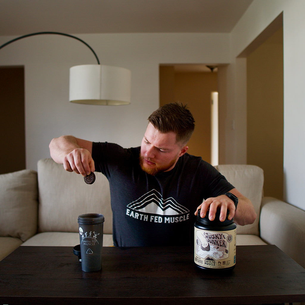 Husky Dunker Cookies 'n Cream Grass-Fed Whey Protein