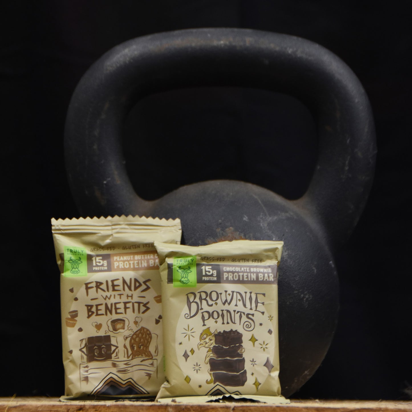 Chocolate Peanut Butter Grass-Fed Whey Protein Bars