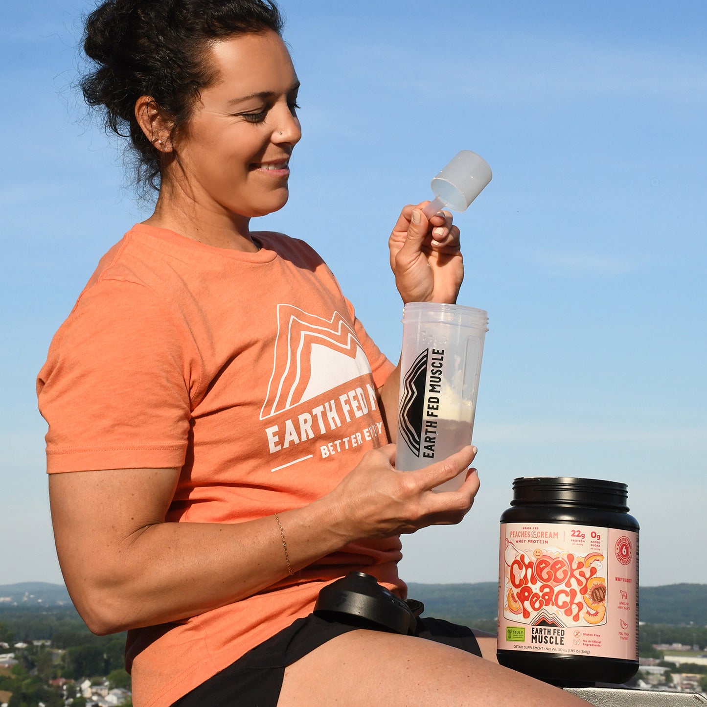 SEASONAL FLAVOR: Peaches & Cream Grass-Fed Whey Protein